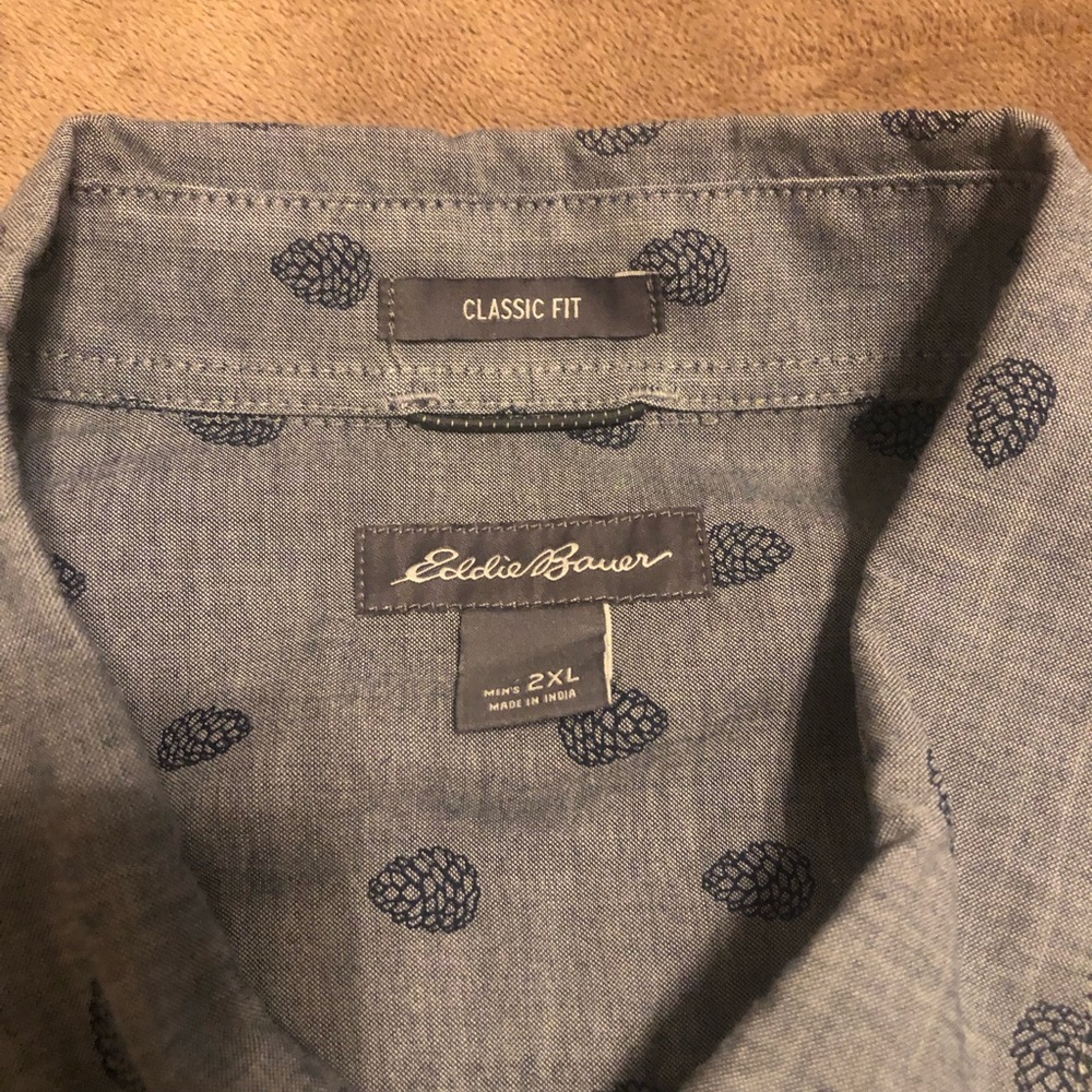 Eddie Bauer mens short sleeve shirt. Size 2xl